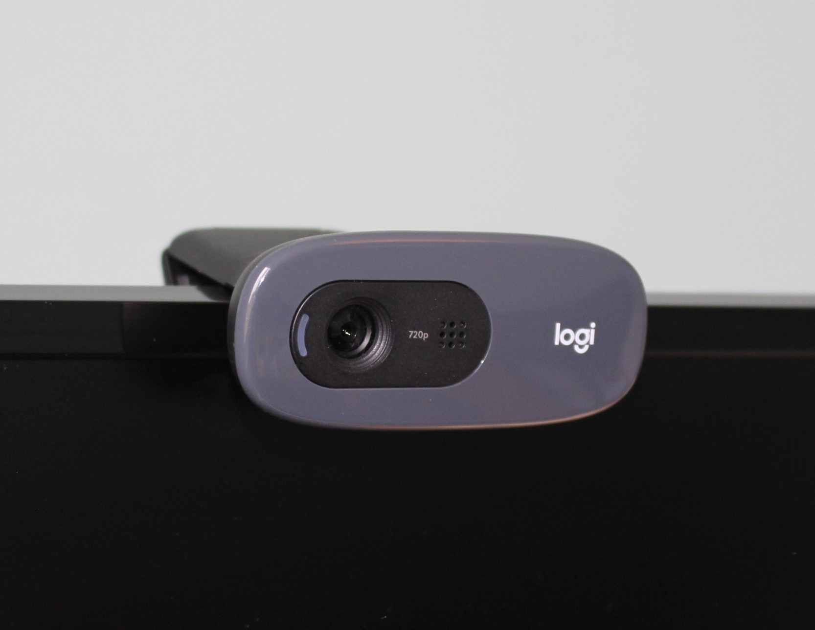 Logitech C270 HD Webcam — Black authentic product photograph