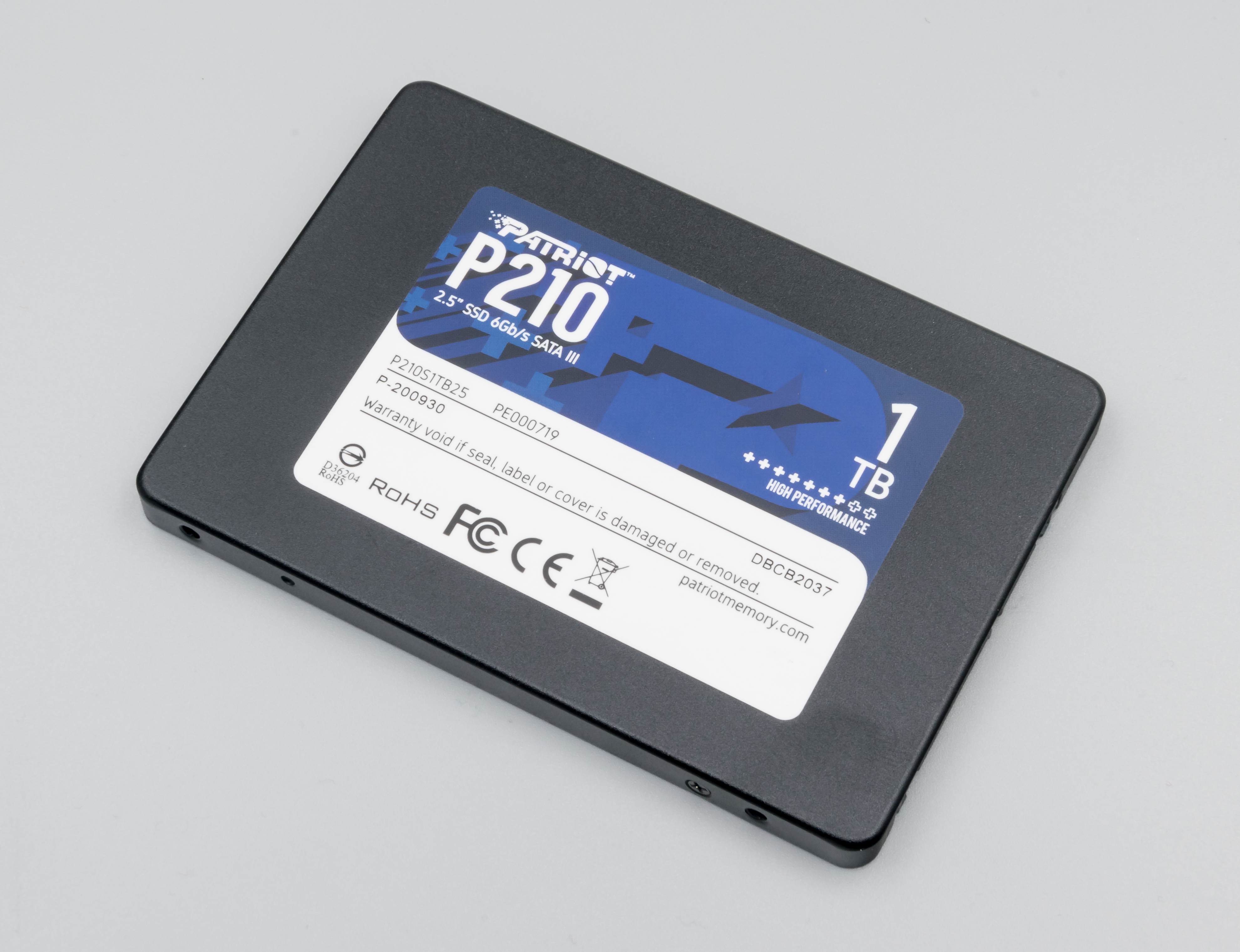 Patriot P210 1TB 2.5-inch SATA drive with readable P210S1TB25 label